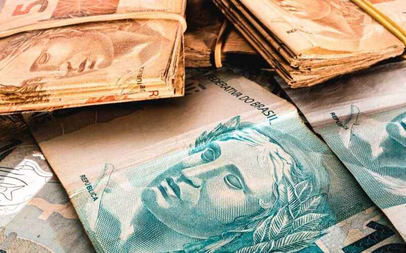 quanto é 1 4 do salario minimo